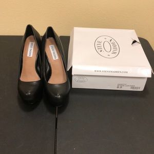 Steve Madden size 8 heel